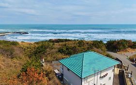 パーティーができるビーチハウス海まで1分一棟貸切qiao105屋外犬可